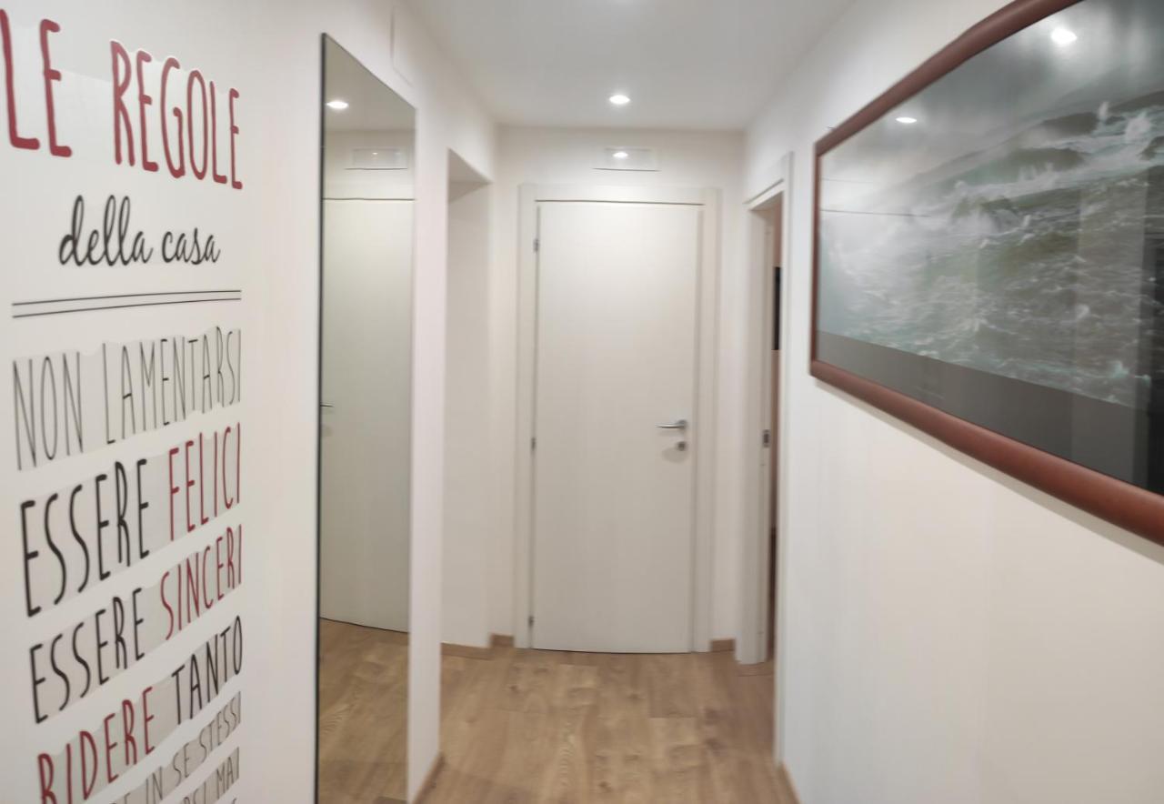 Hotel New Little House Neapel Exterior foto